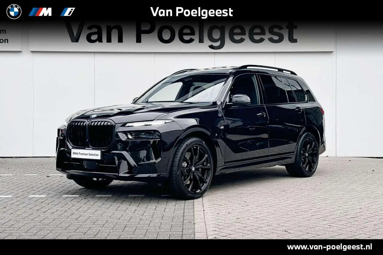 Photo 1 : Bmw X7 2024 Petrol