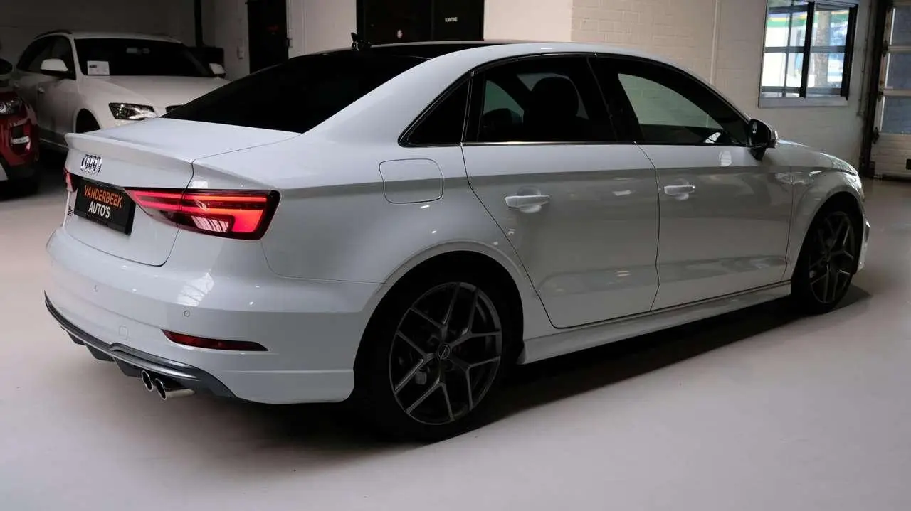 Photo 1 : Audi A3 2016 Essence