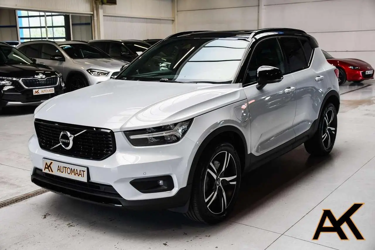 Photo 1 : Volvo Xc40 2020 Hybride