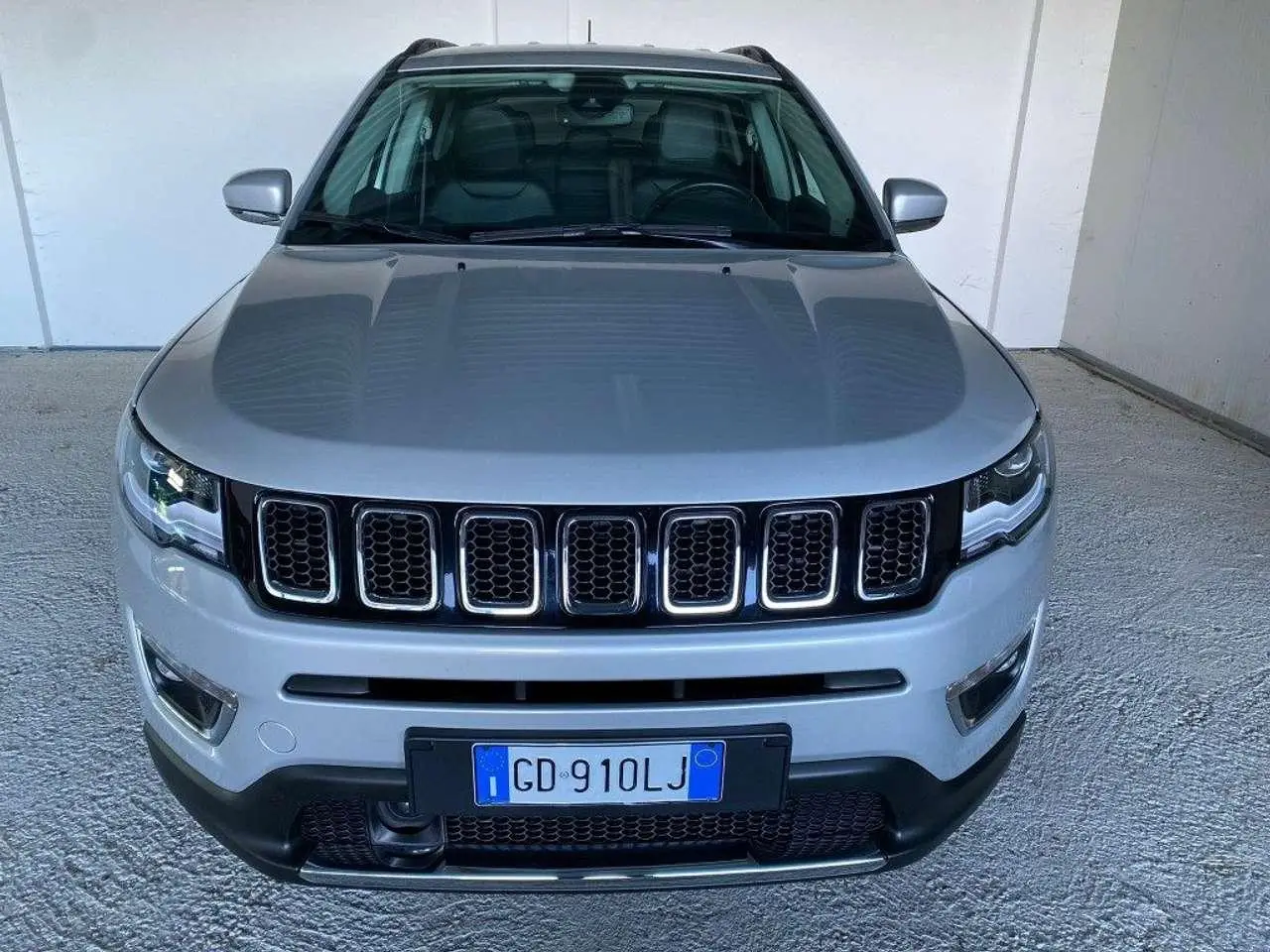 Photo 1 : Jeep Compass 2020 Petrol