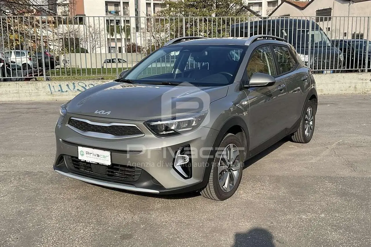 Photo 1 : Kia Stonic 2022 Petrol