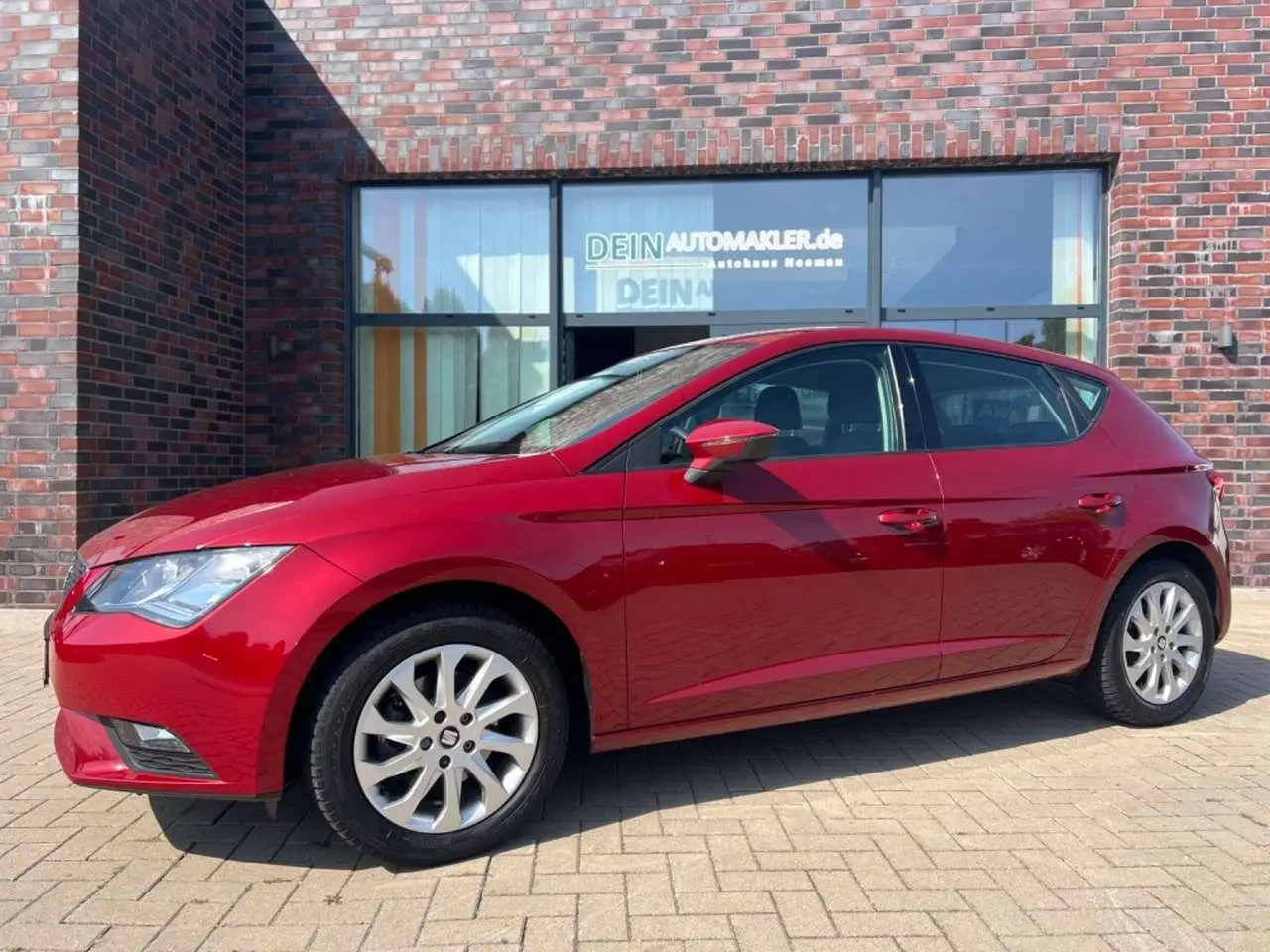 Photo 1 : Seat Leon 2015 Petrol