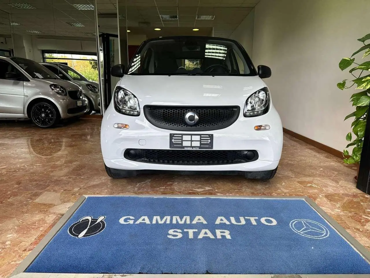 Photo 1 : Smart Fortwo 2018 Petrol