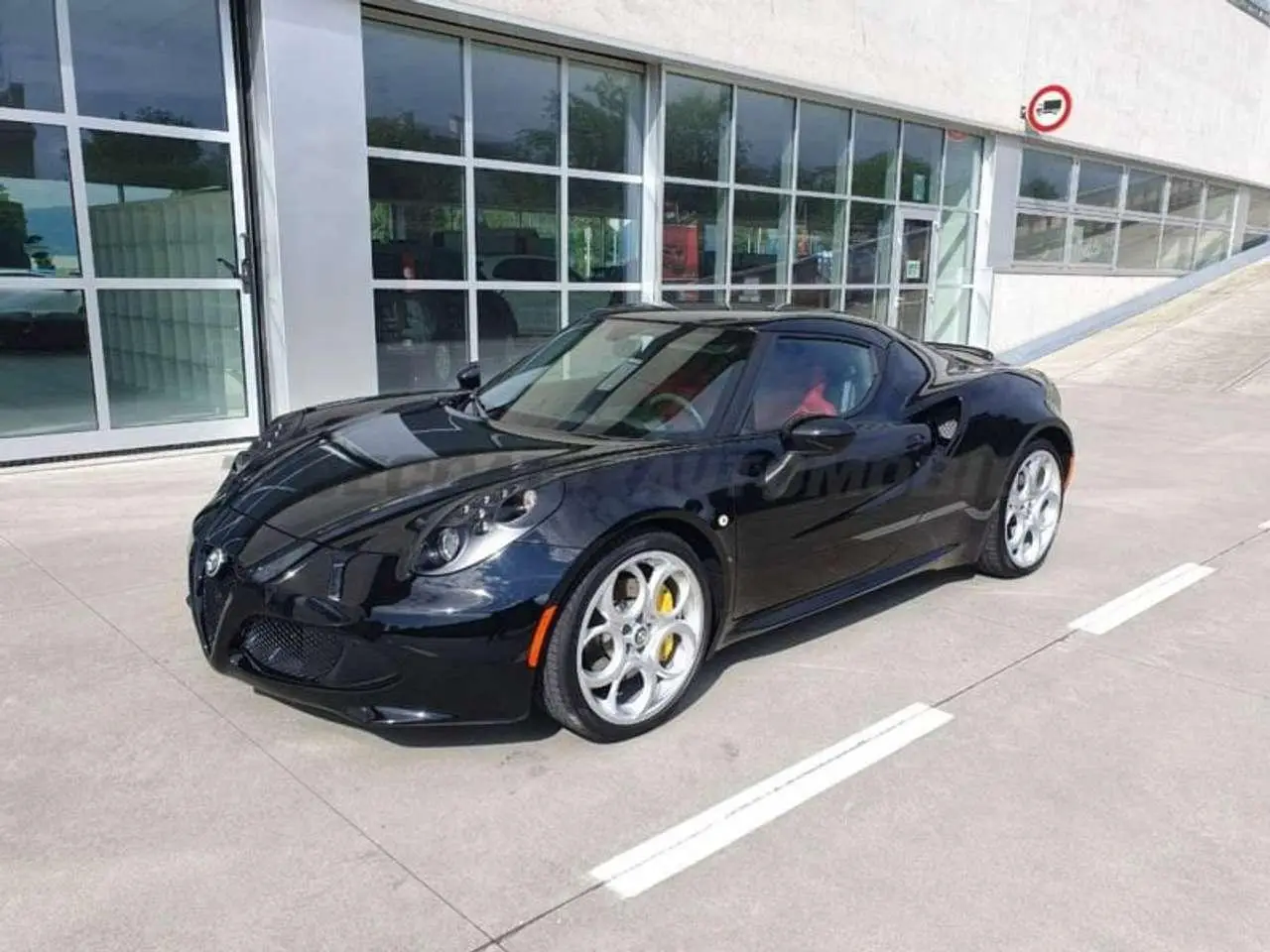 Photo 1 : Alfa Romeo 4c 2016 Petrol