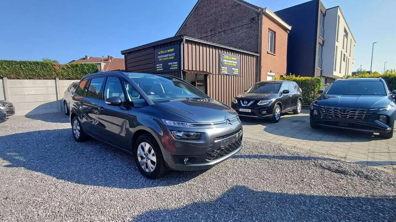 Photo 1 : Citroen C4 2015 Petrol