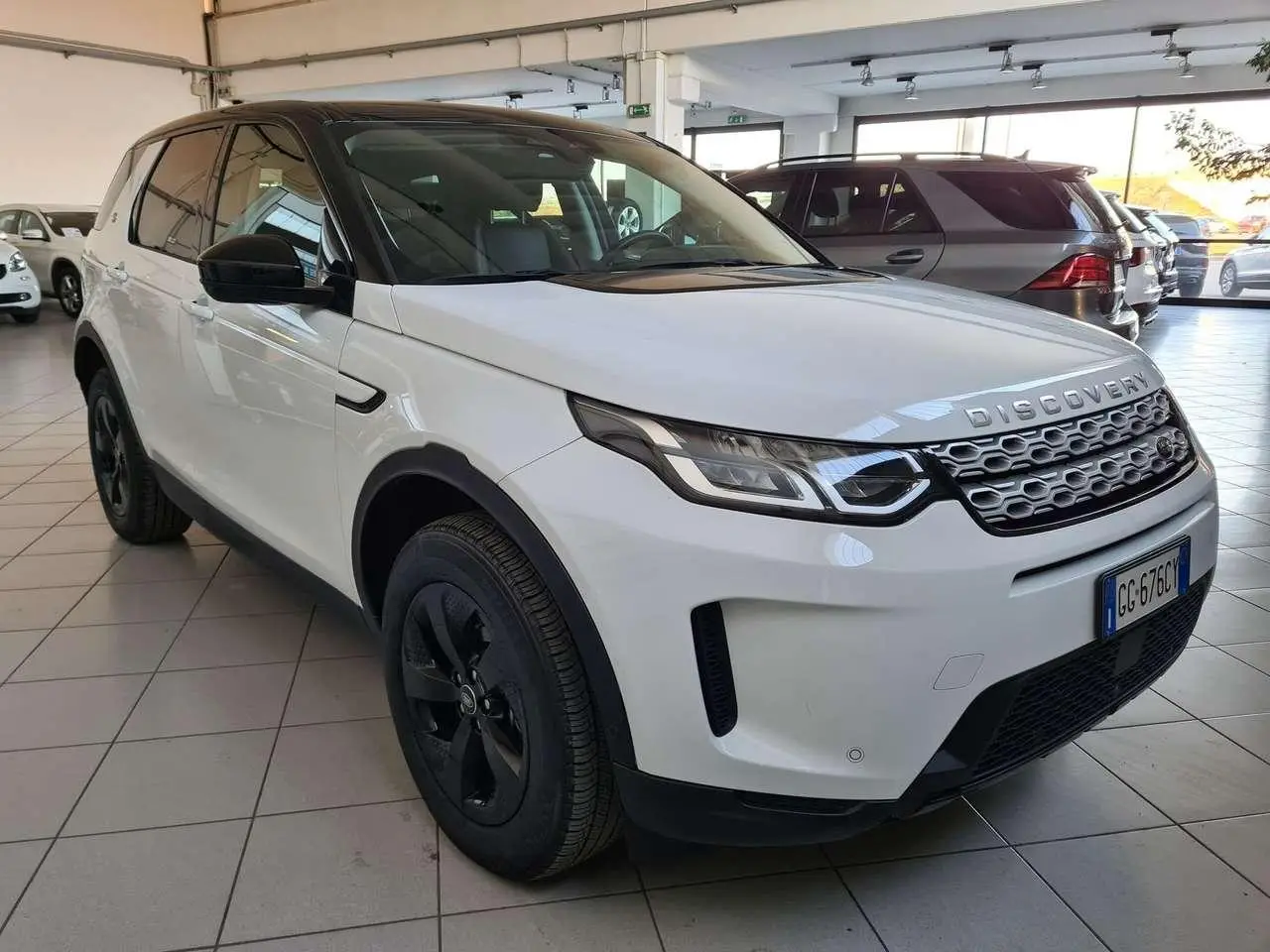 Photo 1 : Land Rover Discovery 2021 Hybrid