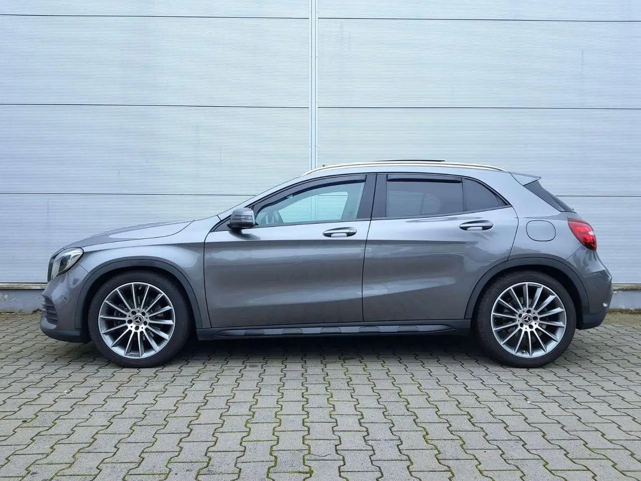 Photo 1 : Mercedes-benz Classe Gla 2018 Essence