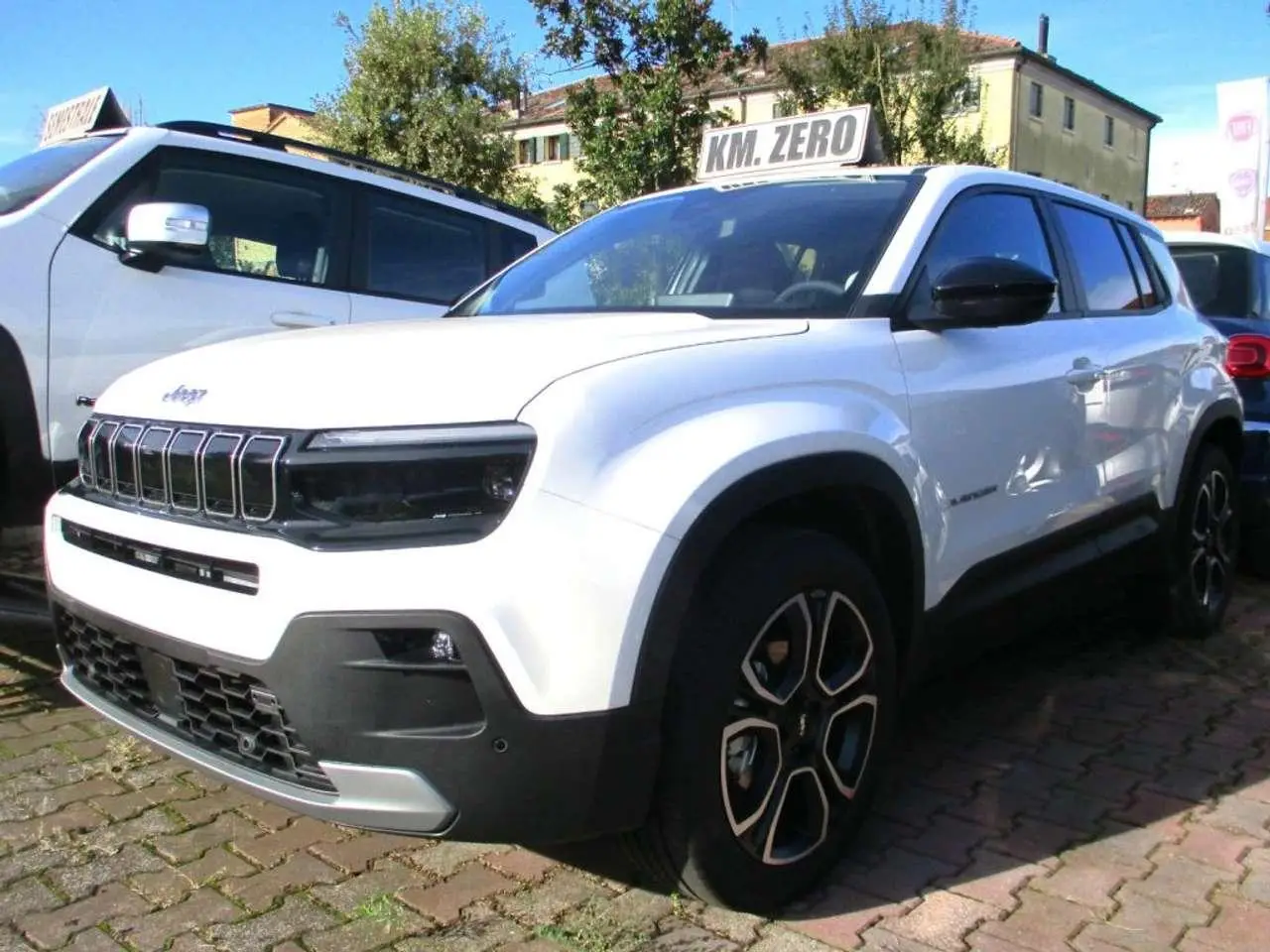 Photo 1 : Jeep Avenger 2024 Petrol