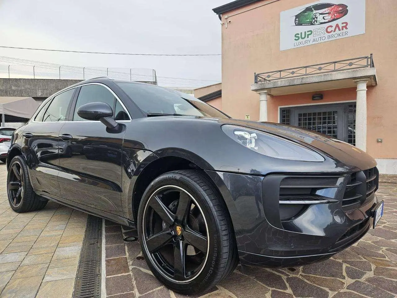 Photo 1 : Porsche Macan 2020 Petrol