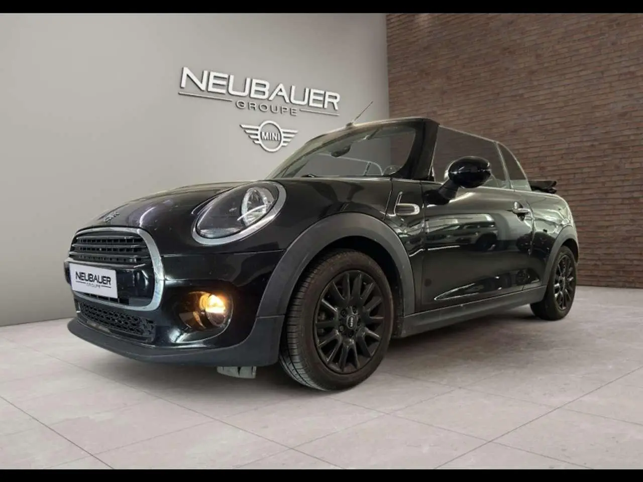 Photo 1 : Mini Cooper 2018 Petrol