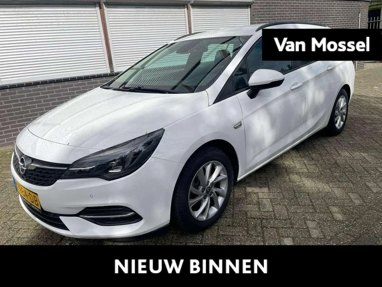 Photo 1 : Opel Astra 2020 Petrol