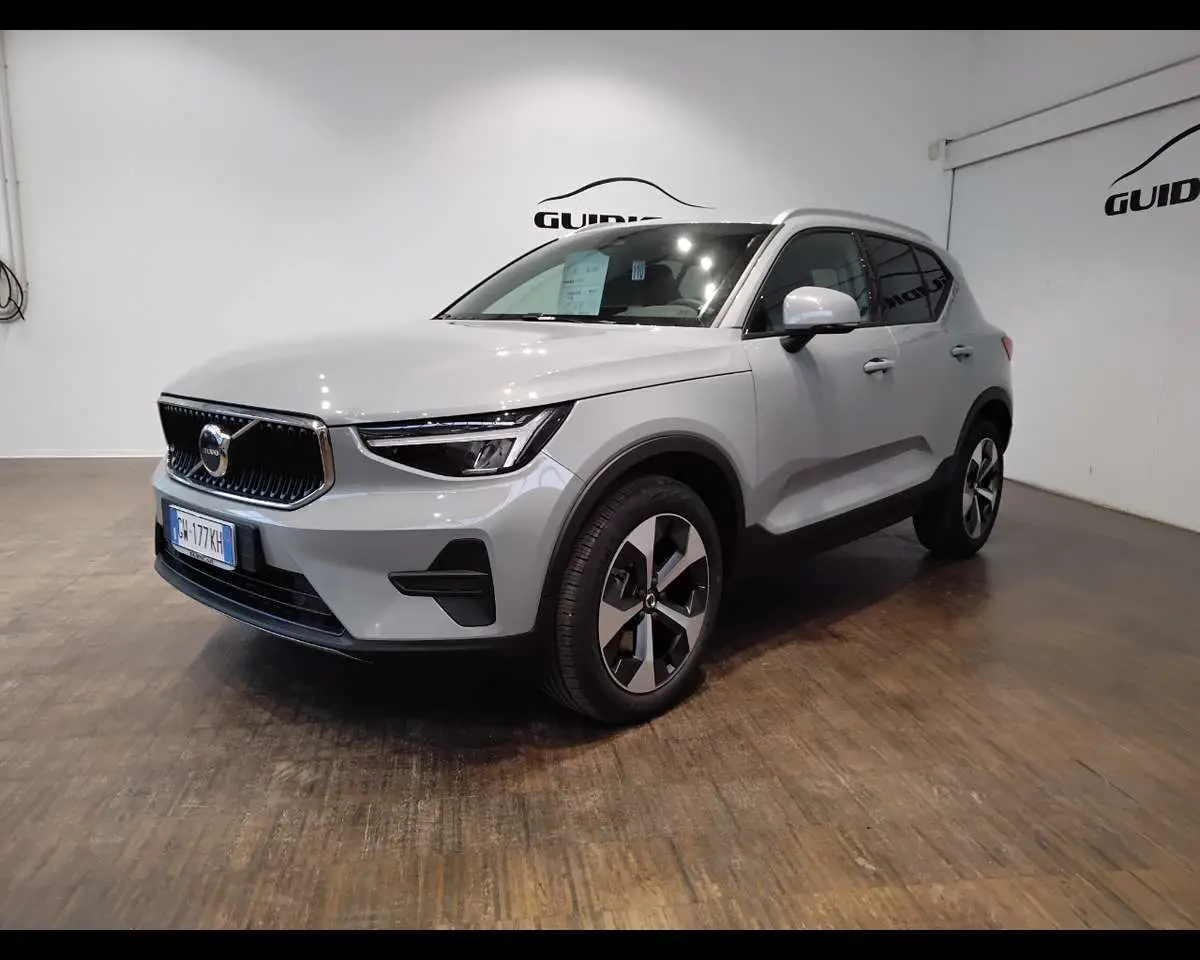 Photo 1 : Volvo Xc40 2024 Petrol