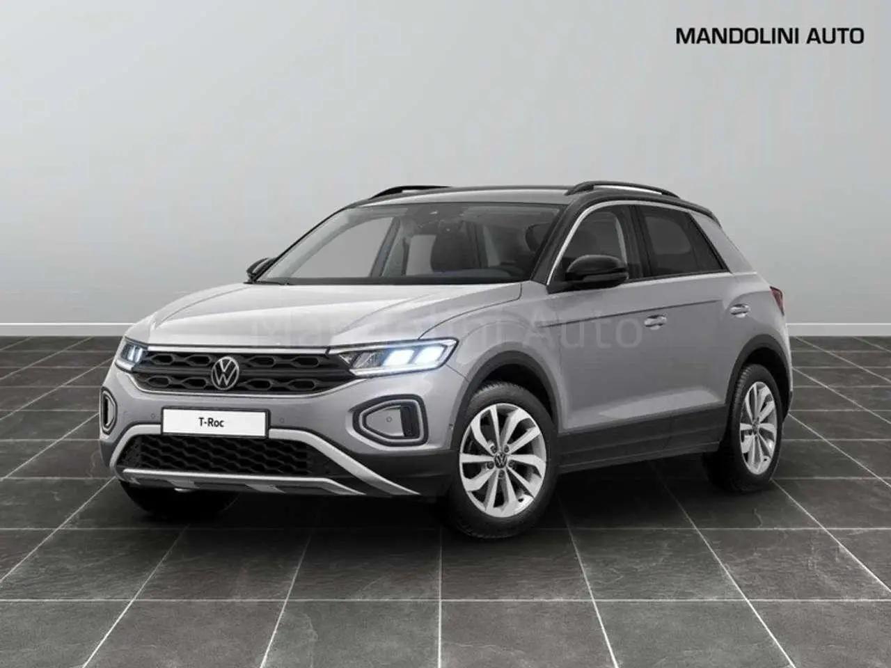 Photo 1 : Volkswagen T-roc 2024 Petrol