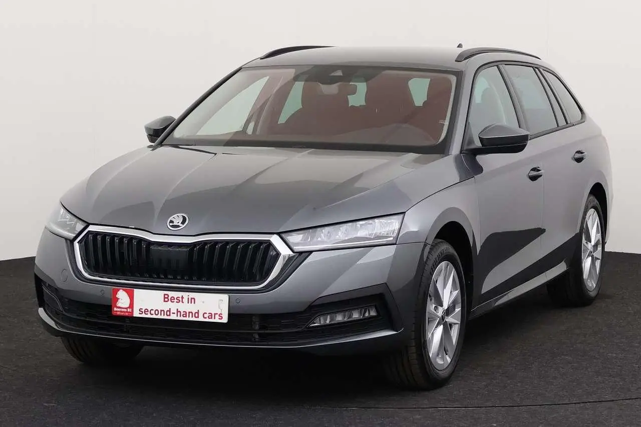 Photo 1 : Skoda Octavia 2024 Essence