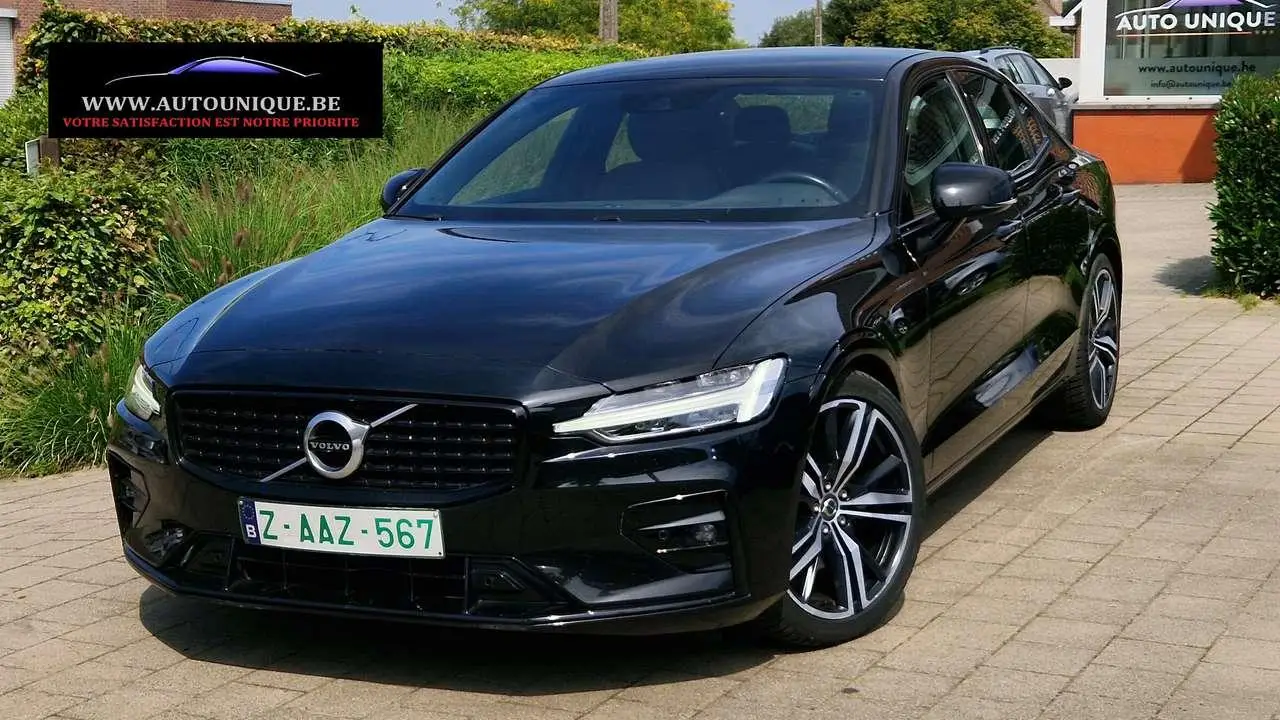 Photo 1 : Volvo S60 2021 Essence