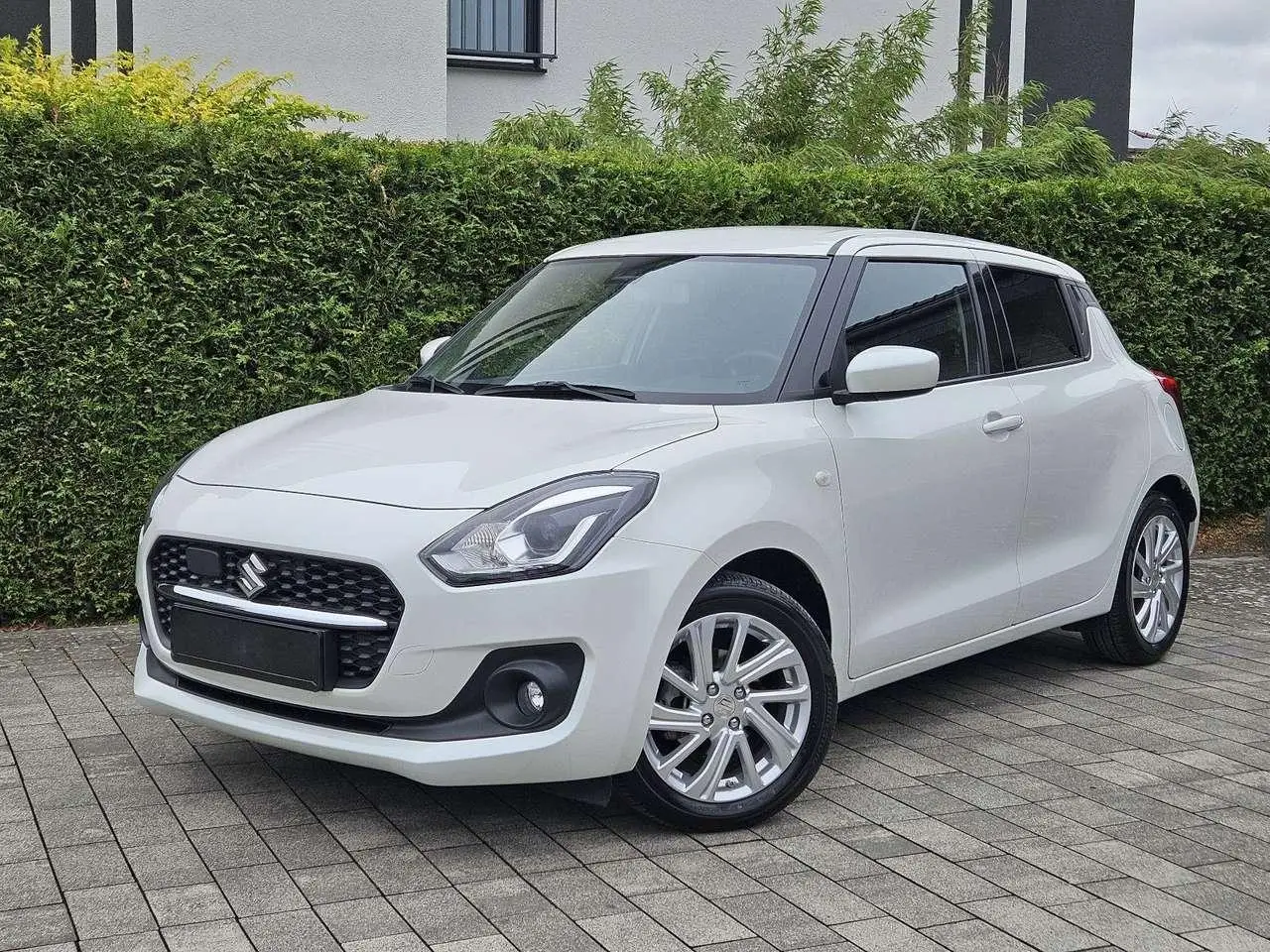 Photo 1 : Suzuki Swift 2022 Essence