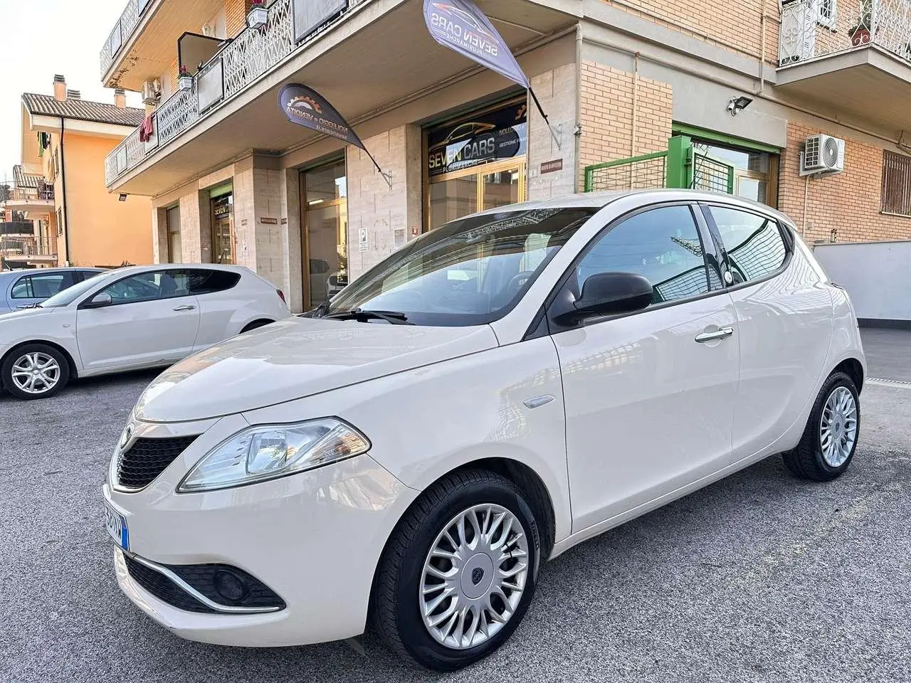 Photo 1 : Lancia Ypsilon 2016 GPL