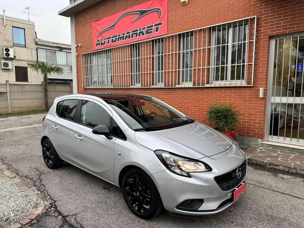 Photo 1 : Opel Corsa 2016 Petrol