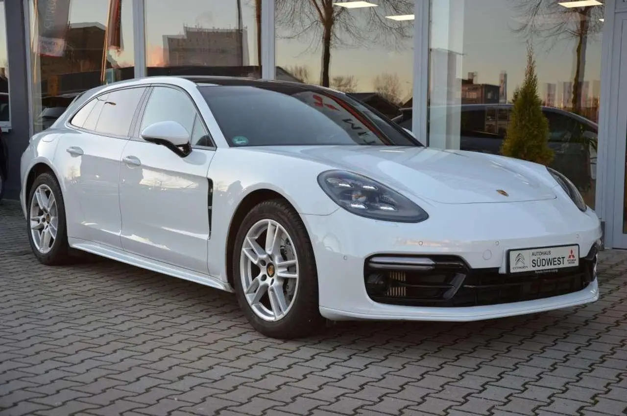 Photo 1 : Porsche Panamera 2018 Petrol