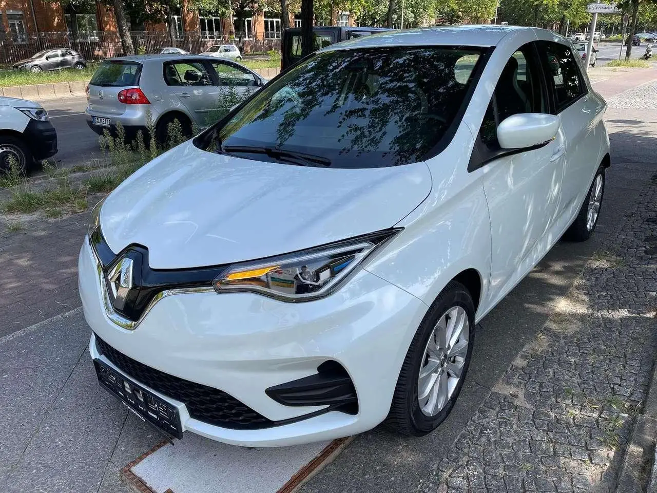 Photo 1 : Renault Zoe 2021 Electric