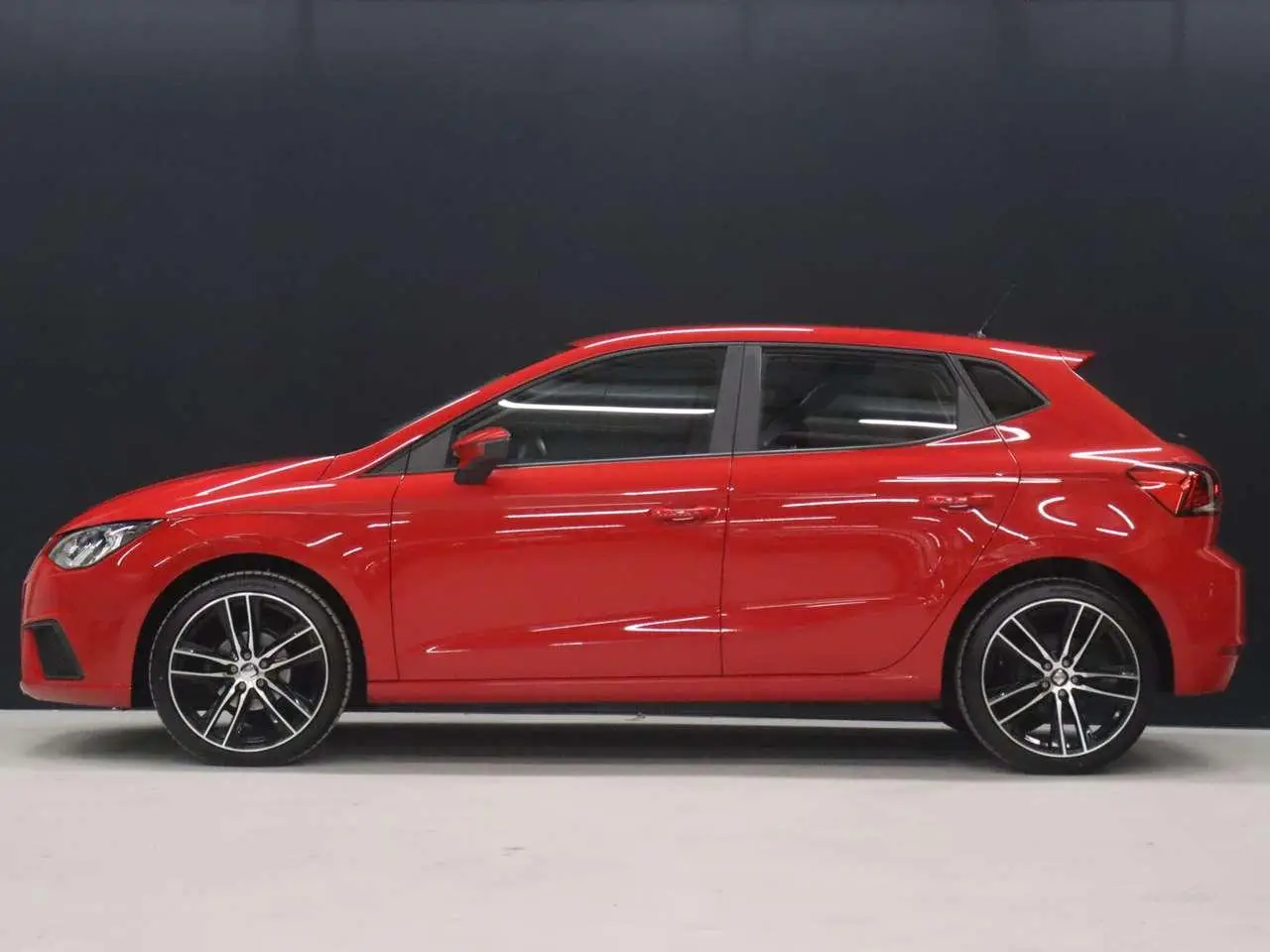 Photo 1 : Seat Ibiza 2020 Petrol