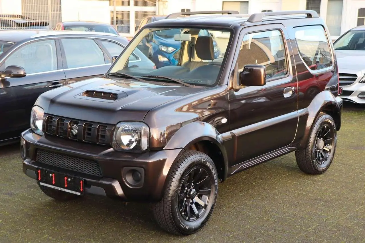 Photo 1 : Suzuki Jimny 2017 Petrol