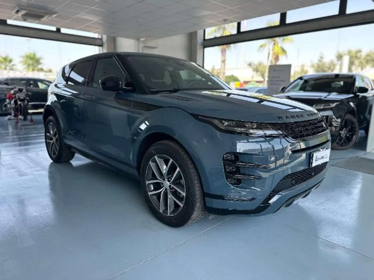 Photo 1 : Land Rover Range Rover Evoque 2024 Hybride