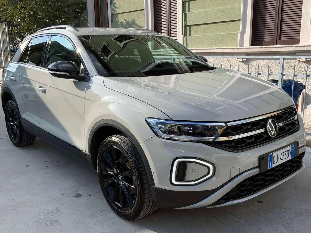 Photo 1 : Volkswagen T-roc 2022 Petrol