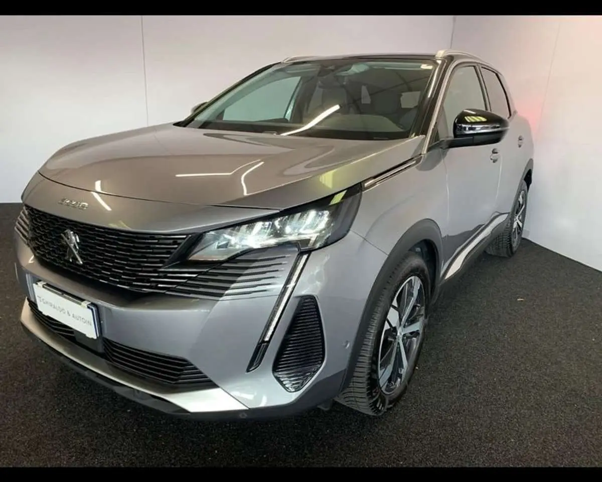 Photo 1 : Peugeot 3008 2021 Diesel