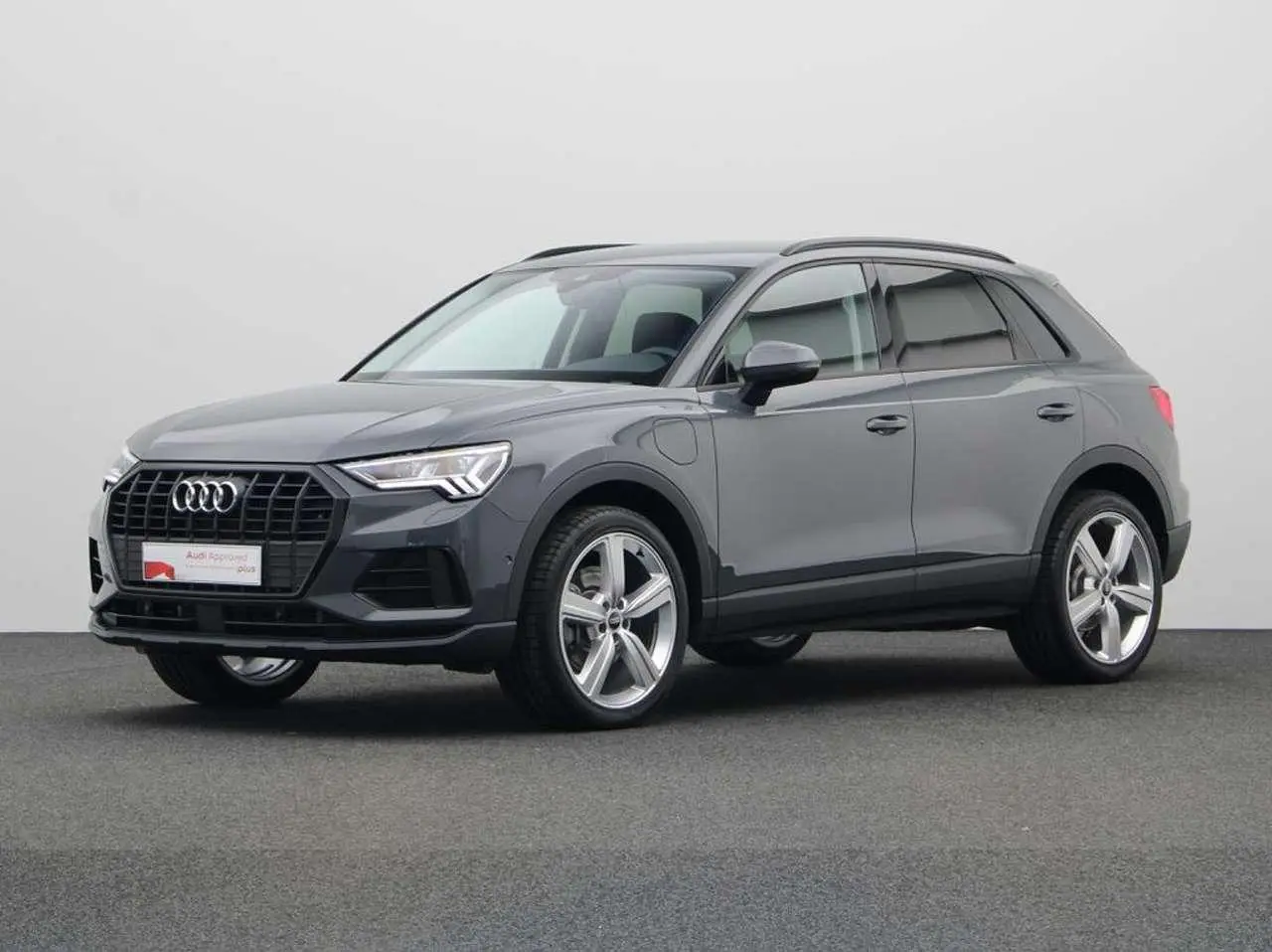 Photo 1 : Audi Q3 2023 Hybrid