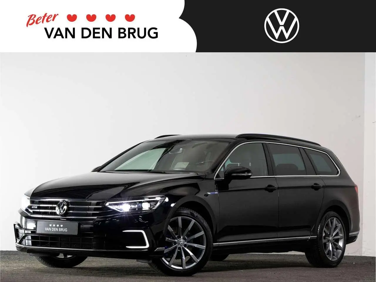 Photo 1 : Volkswagen Passat 2020 Hybride