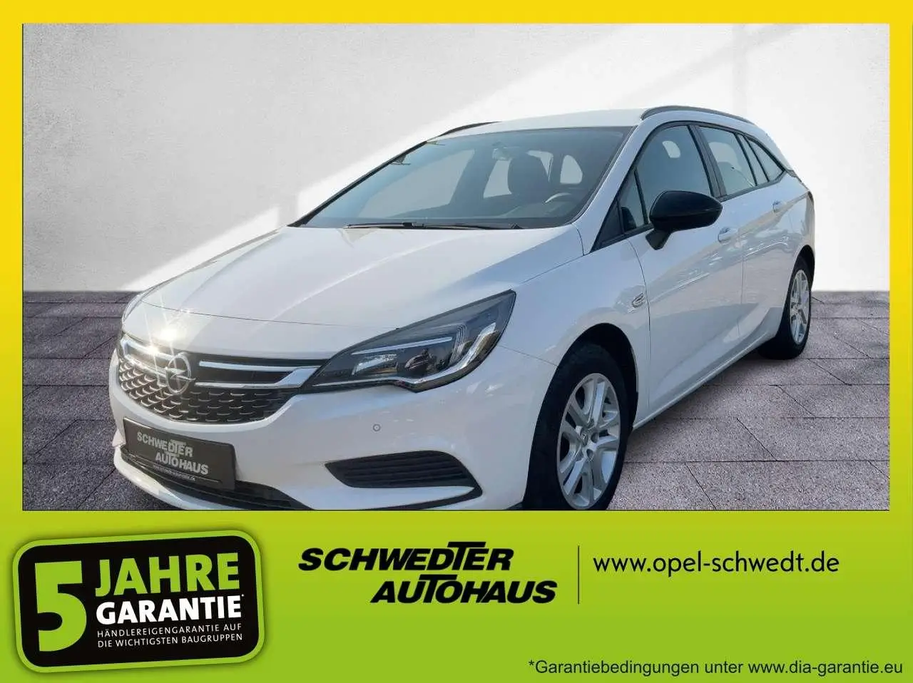 Photo 1 : Opel Astra 2017 Petrol