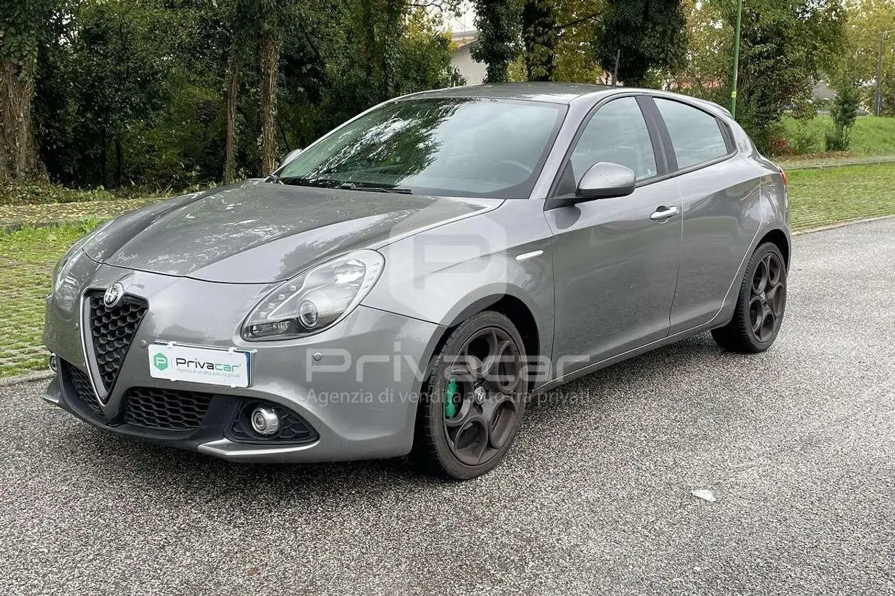 Photo 1 : Alfa Romeo Giulietta 2016 Diesel