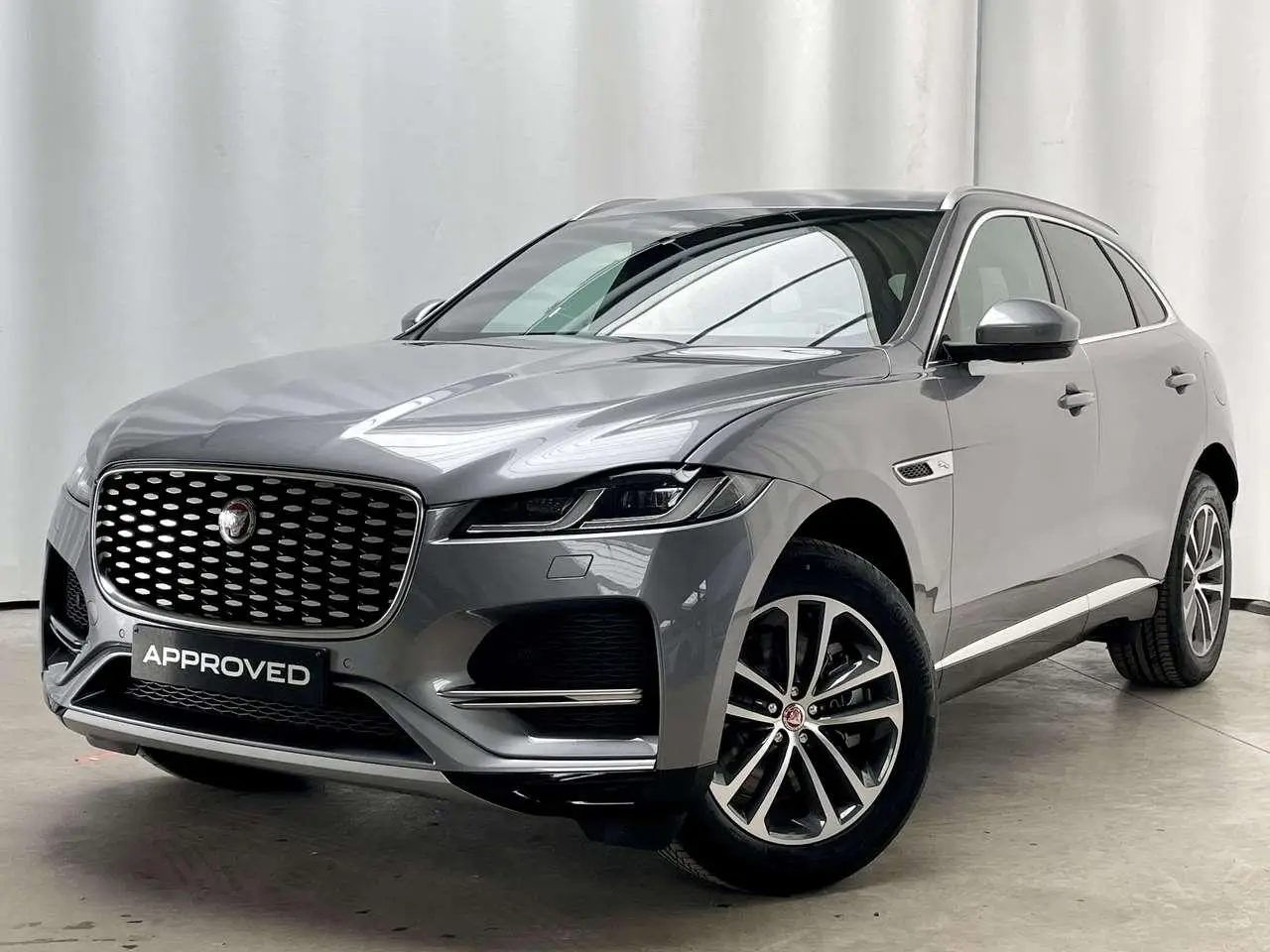 Photo 1 : Jaguar F-pace 2022 Hybride