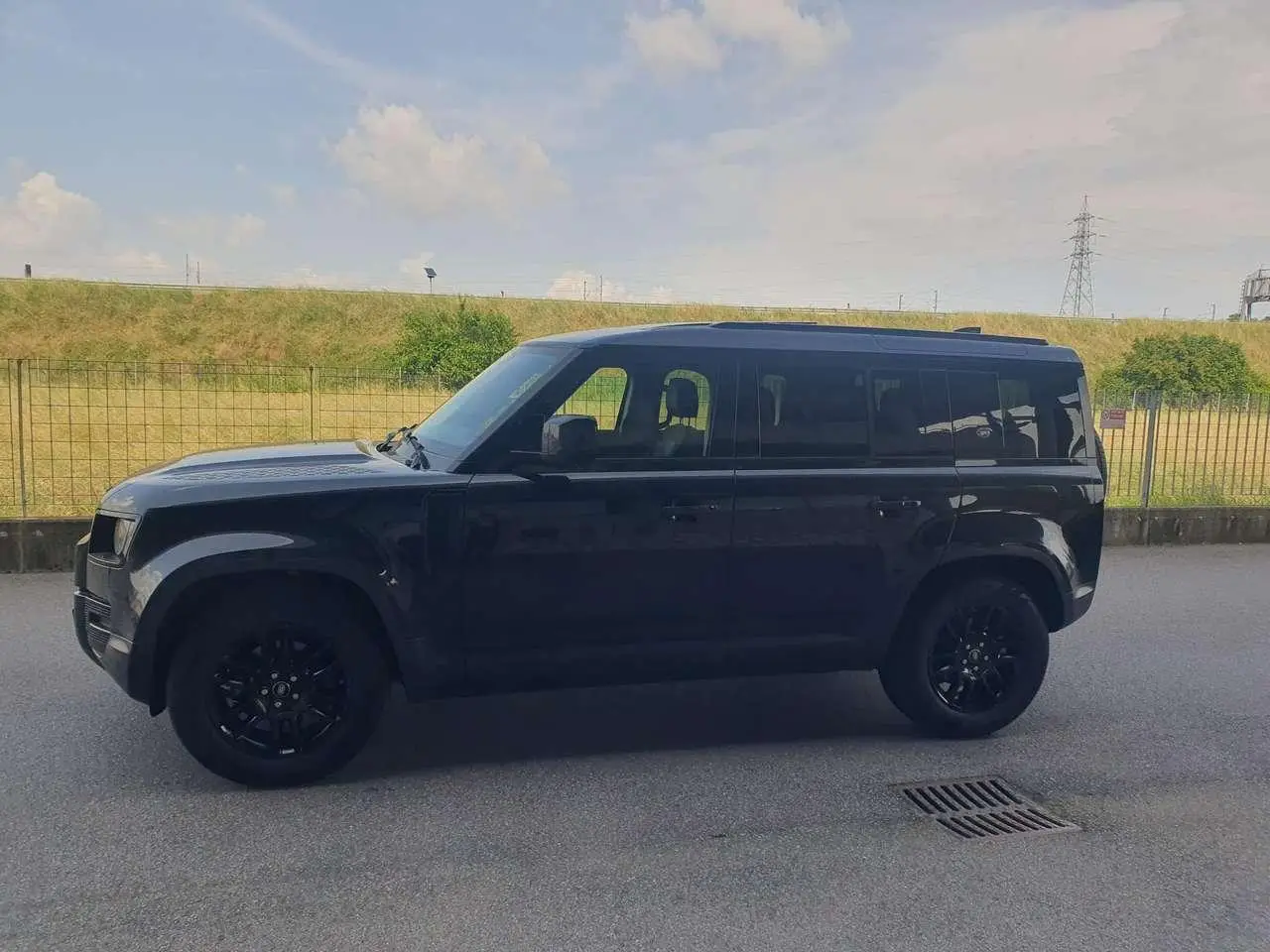 Photo 1 : Land Rover Defender 2021 Diesel