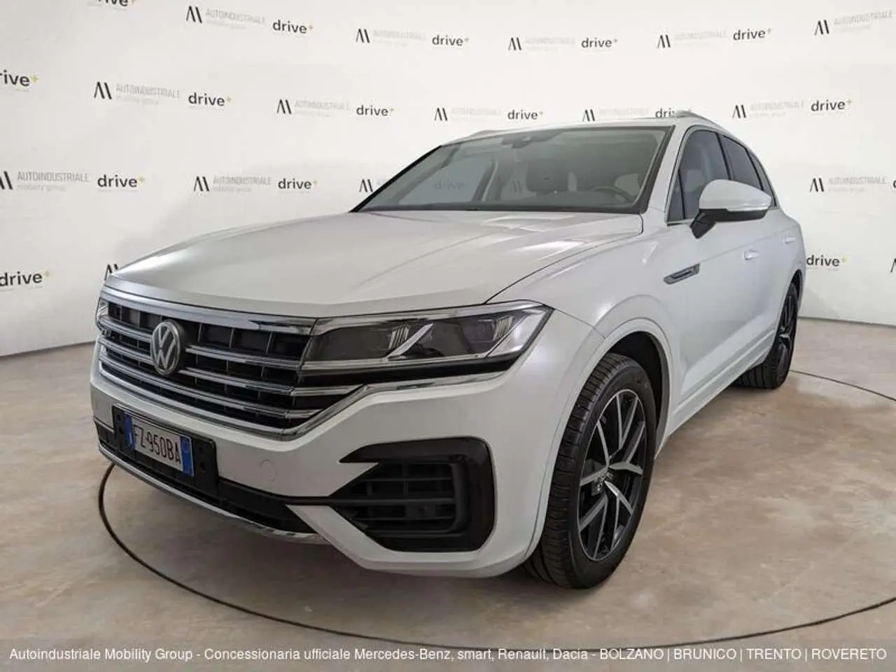 Photo 1 : Volkswagen Touareg 2019 Diesel