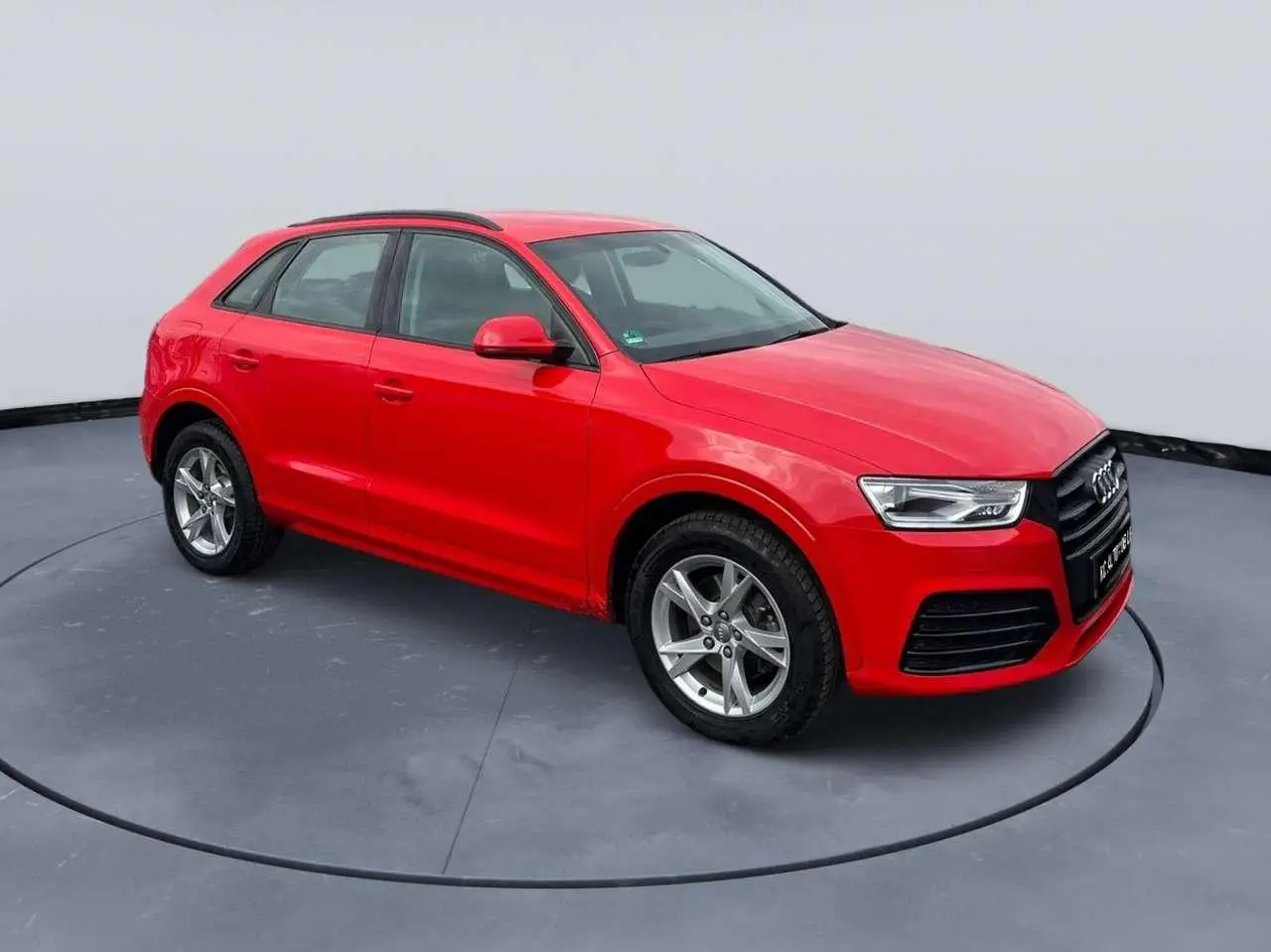 Photo 1 : Audi Q3 2018 Petrol