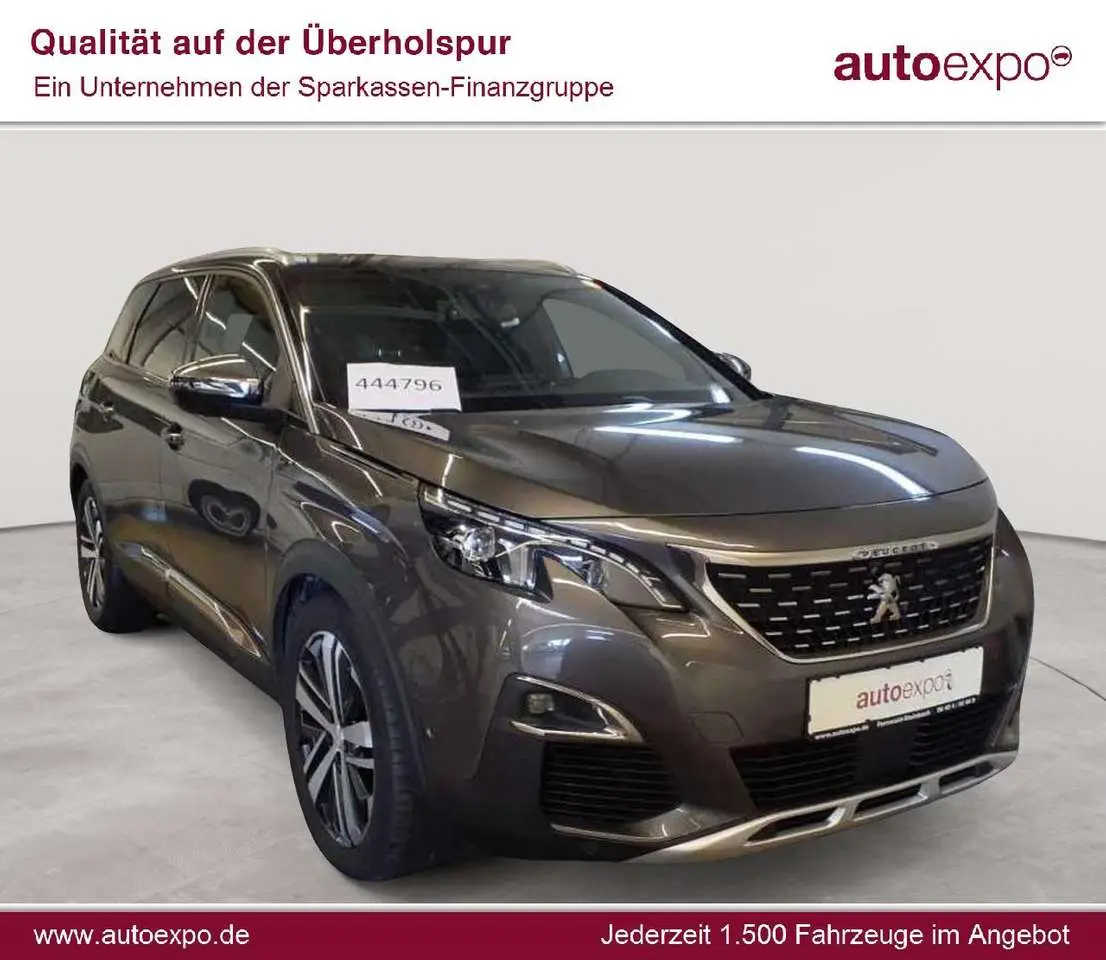 Photo 1 : Peugeot 5008 2019 Diesel