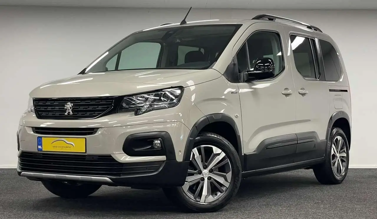 Photo 1 : Peugeot Rifter 2019 Essence