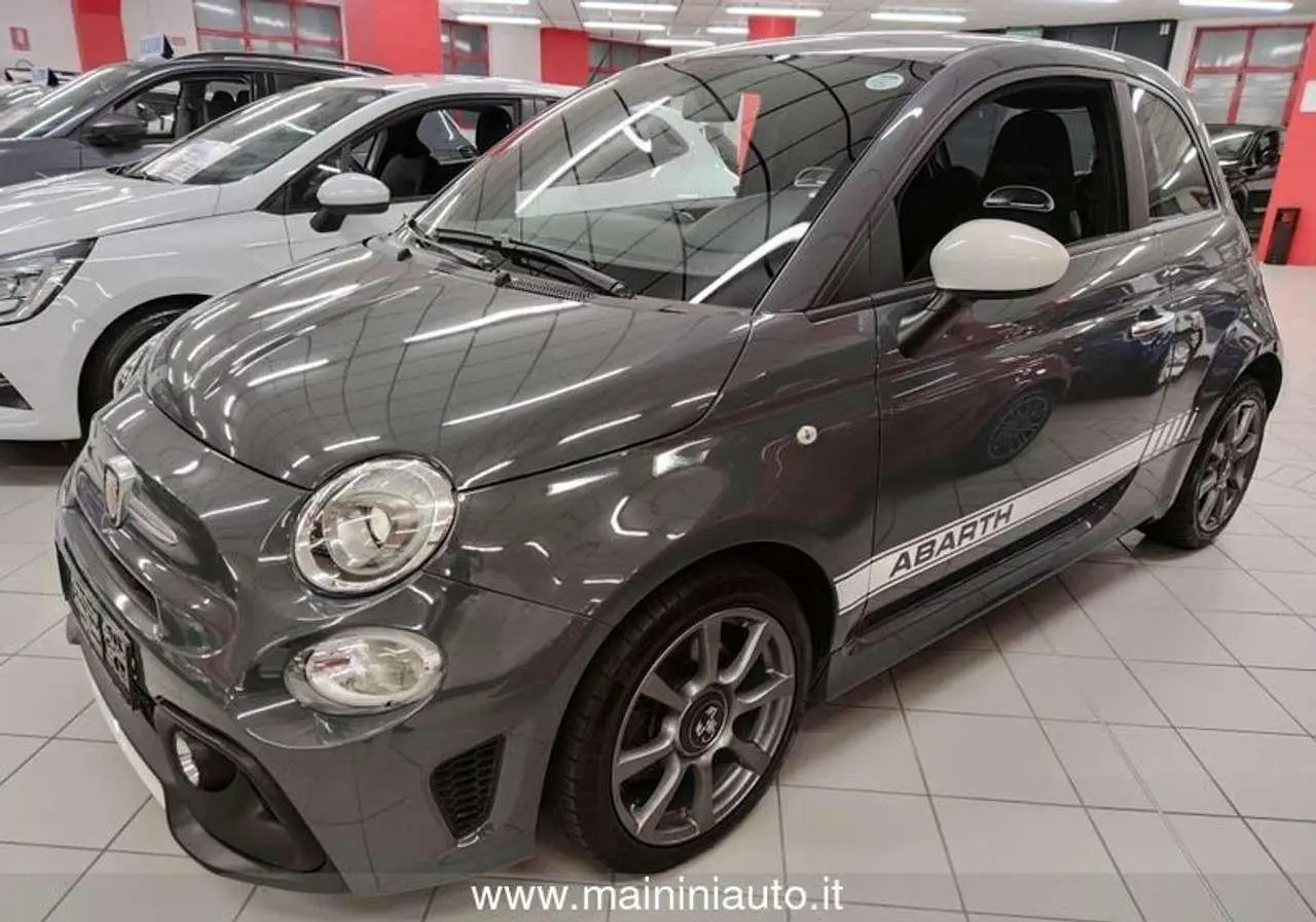 Photo 1 : Abarth 595 2021 Petrol