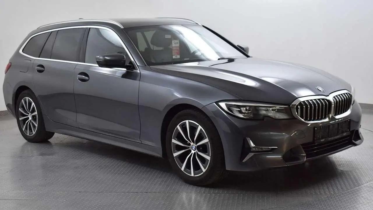 Photo 1 : Bmw Serie 3 2019 Diesel