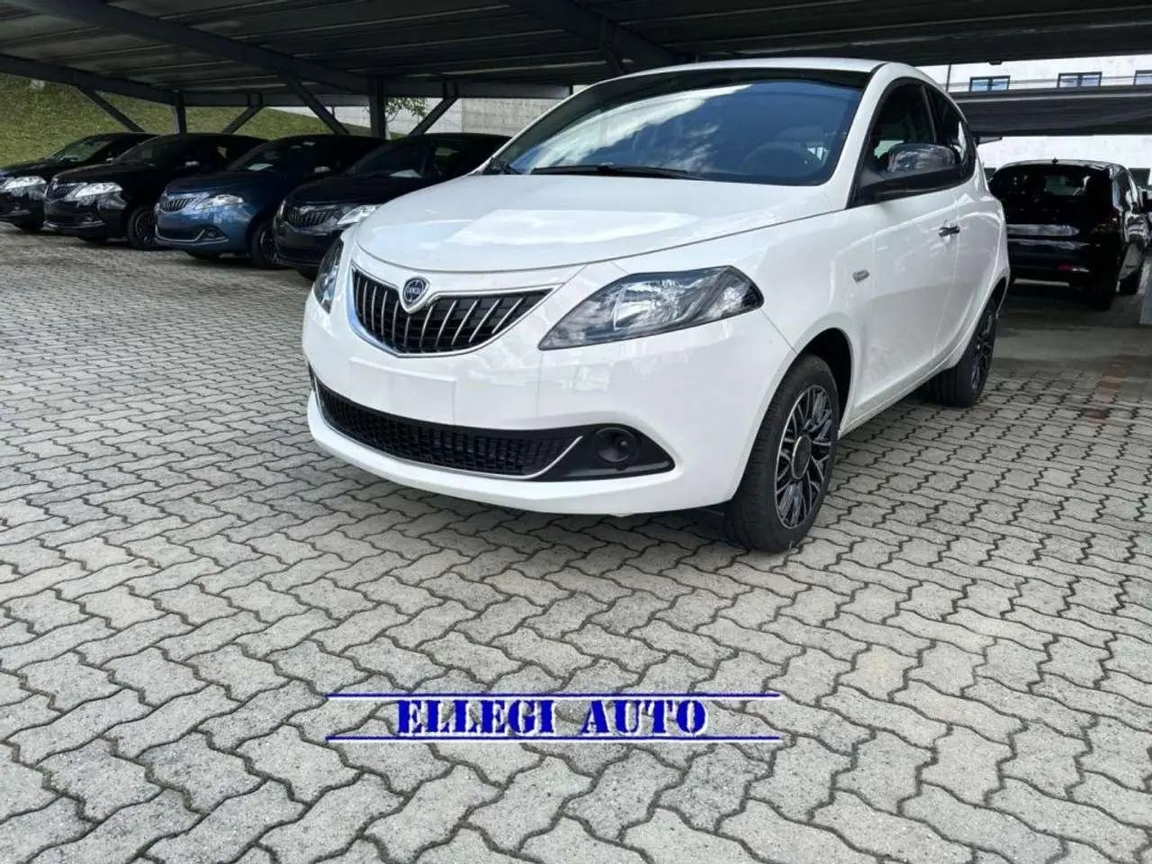 Photo 1 : Lancia Ypsilon 2024 Hybrid