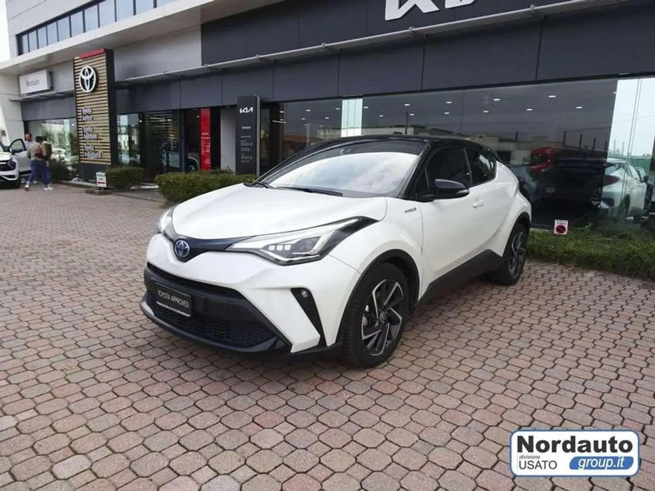 Photo 1 : Toyota C-hr 2020 Hybrid