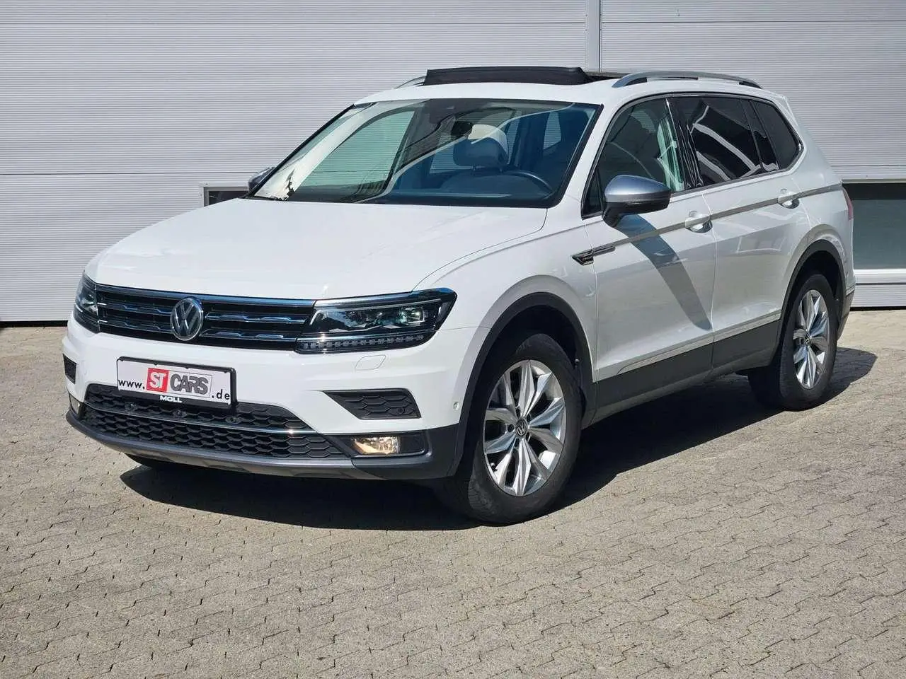 Photo 1 : Volkswagen Tiguan 2020 Petrol