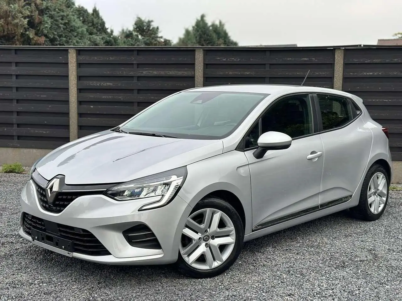 Photo 1 : Renault Clio 2020 Petrol