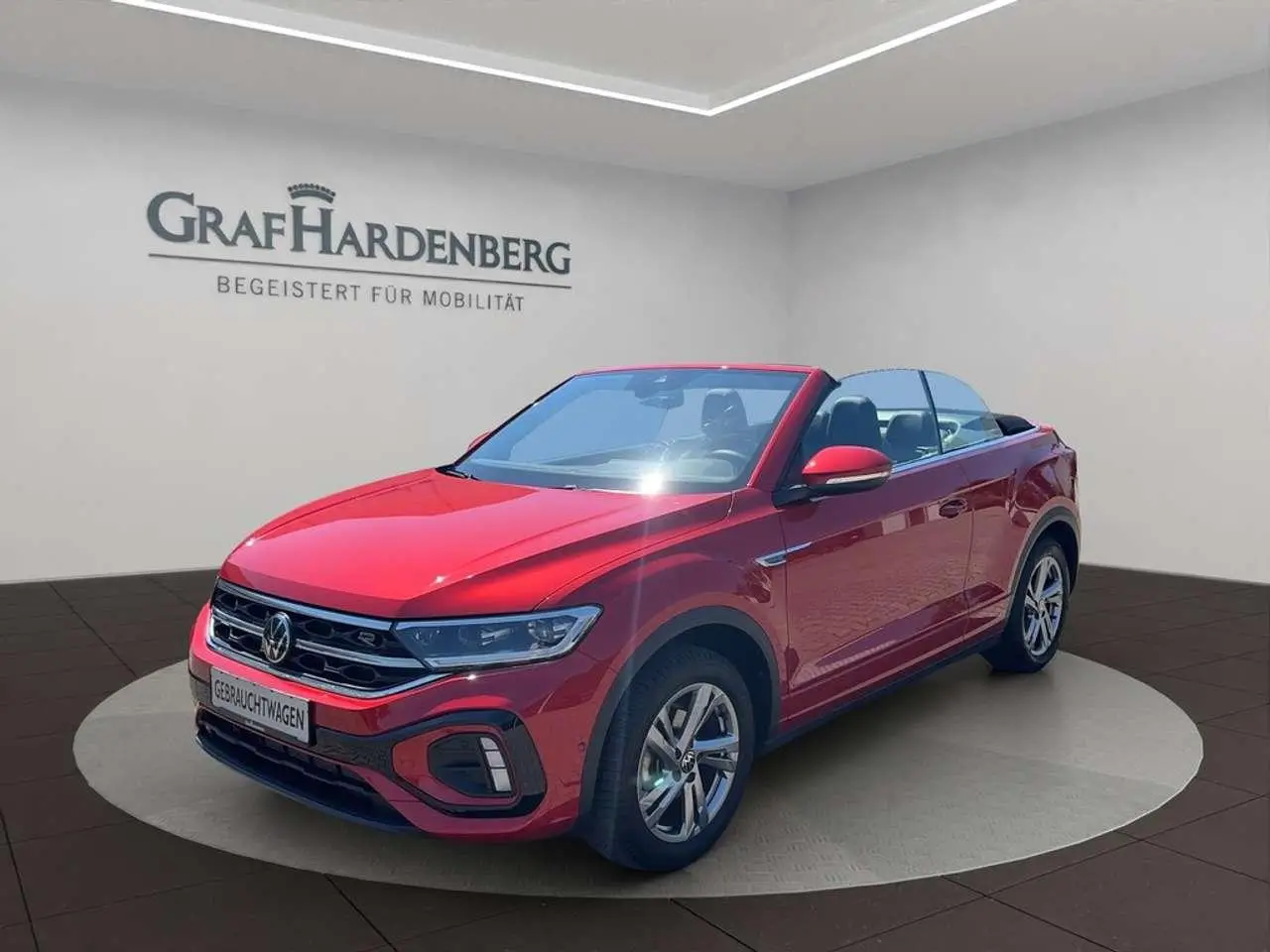 Photo 1 : Volkswagen T-roc 2023 Essence