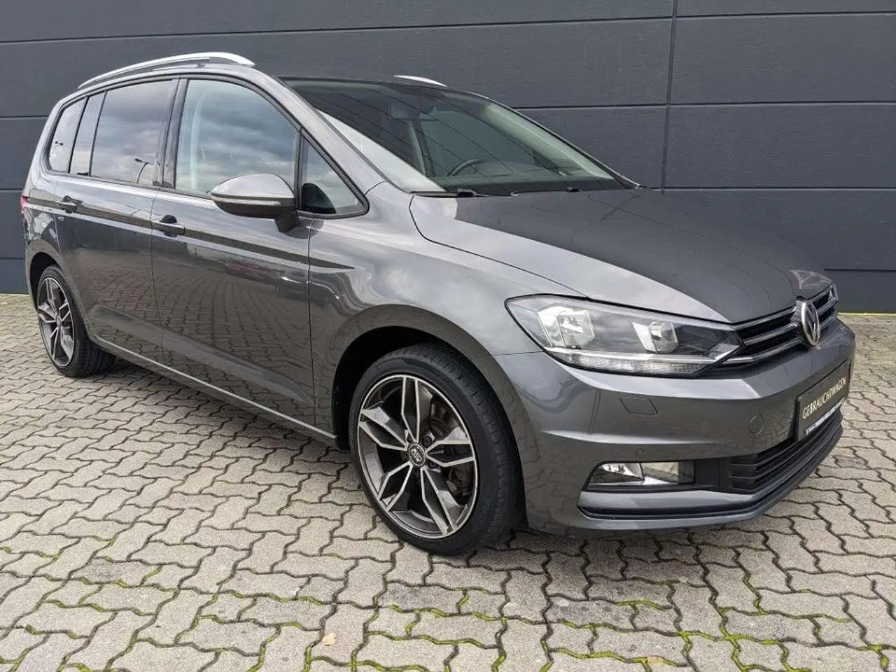 Photo 1 : Volkswagen Touran 2016 Petrol