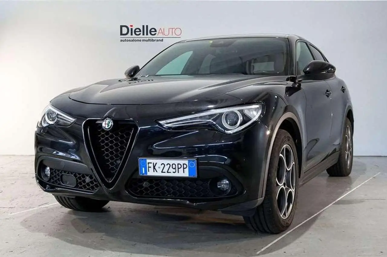 Photo 1 : Alfa Romeo Stelvio 2017 Diesel