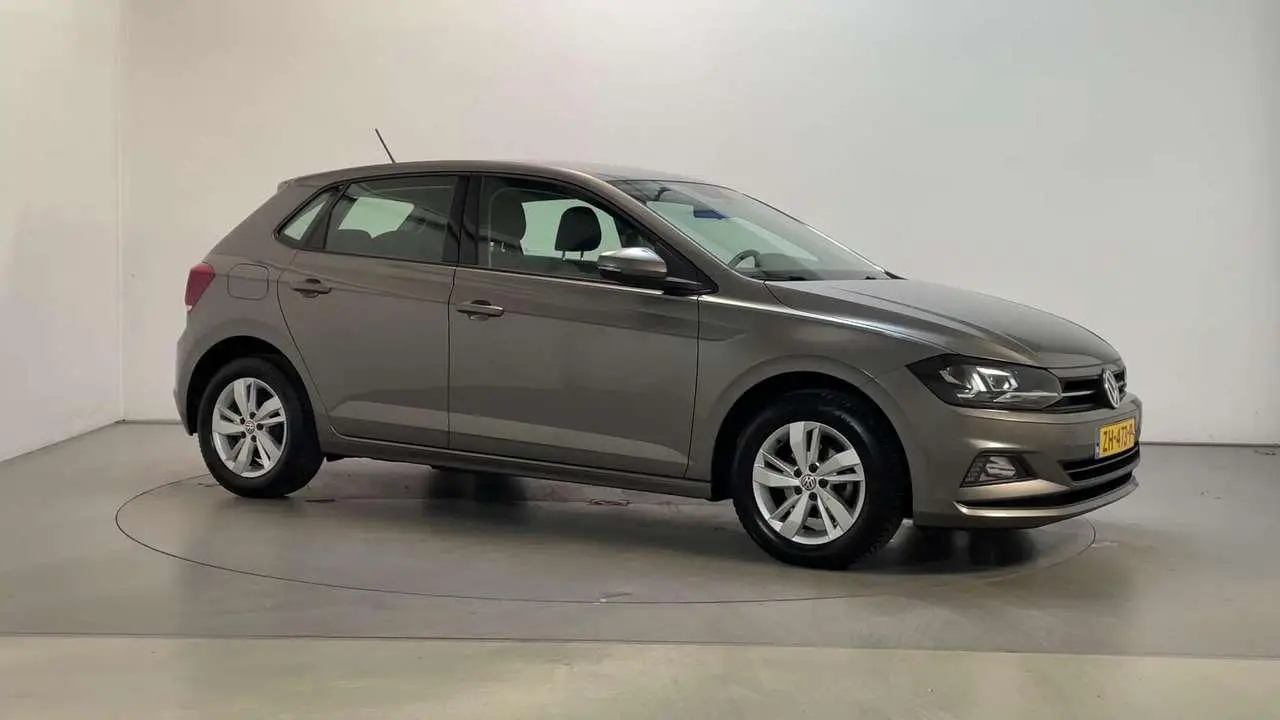 Photo 1 : Volkswagen Polo 2019 Petrol