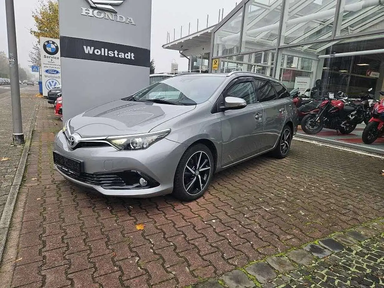 Photo 1 : Toyota Auris 2017 Essence